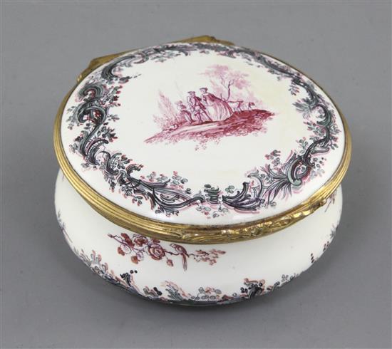 A German tin glaze circular snuff box, 18th century, 9cm